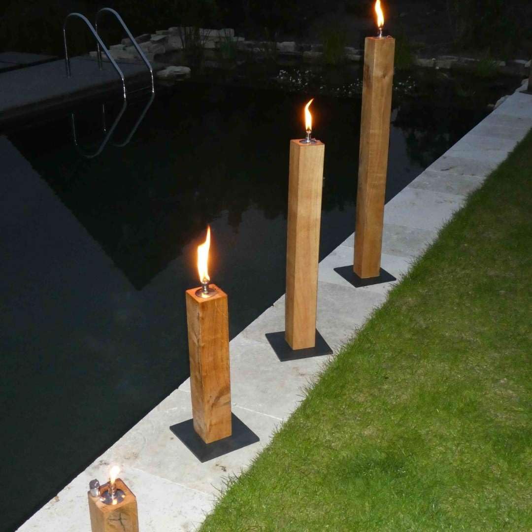 Feuersäule Gartenfackel Eichenbalken Holz Terrassenfackel Ölfackel Öllampe Gartenlicht Feuerbalken (75cm)