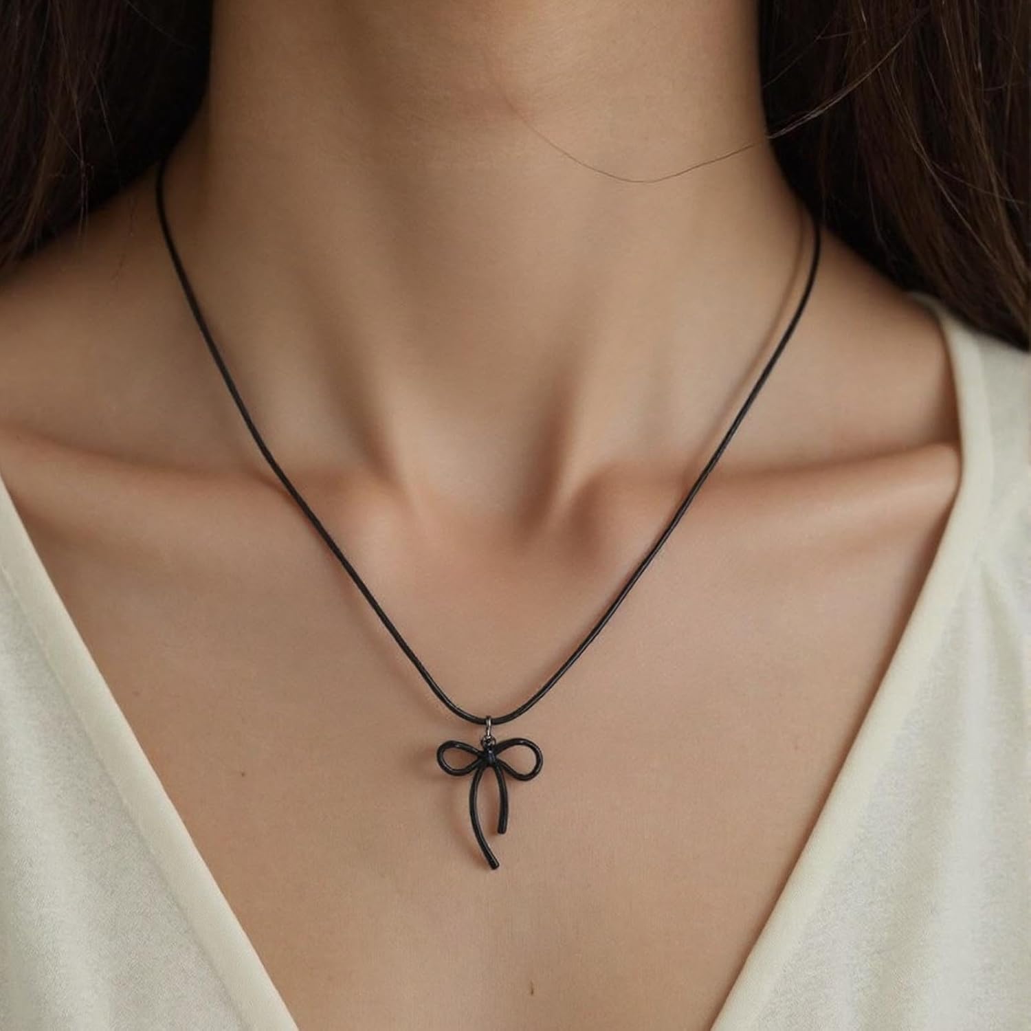 Vintage Black Leather Bow Pendant Necklace Hollow Bowknot Choker Necklace Wax Rope Chain Necklaces Leather Cord Bow Tie Necklaces Jewelry for Women - Image 2