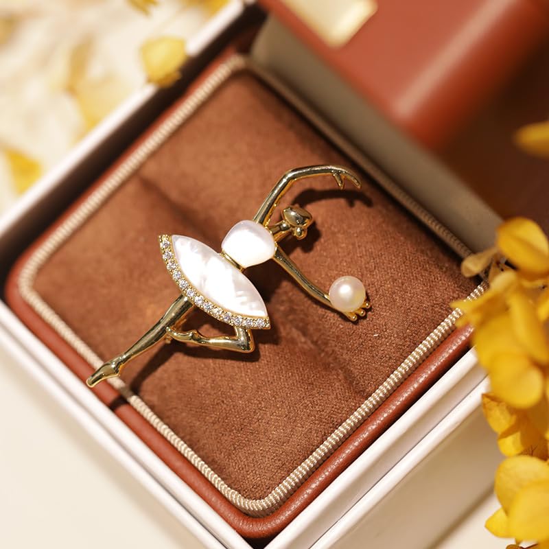 Image of Elegant Pearl Flower Designer Brooch Pins Broches Costume Jewelry For Women Fashion Christmas Gift