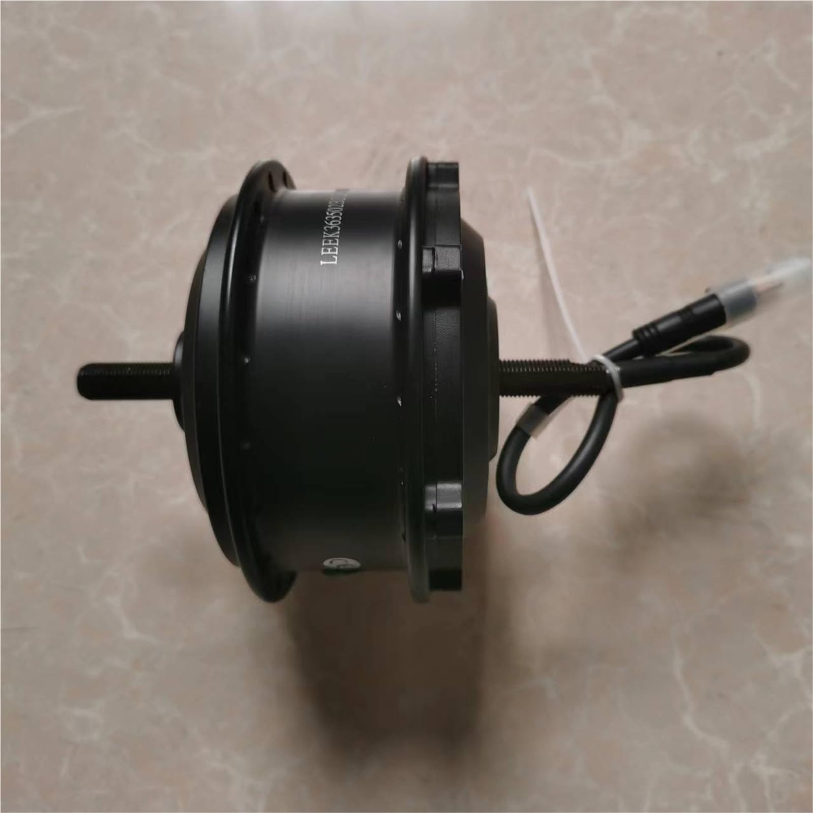 Kit vélo électrique, Moteur De Moyeu Vélo Électrique 36V 250W, Engrenage À Rayons Roue Avant Ou Arrière pour Montagne, Conversion pour Motos