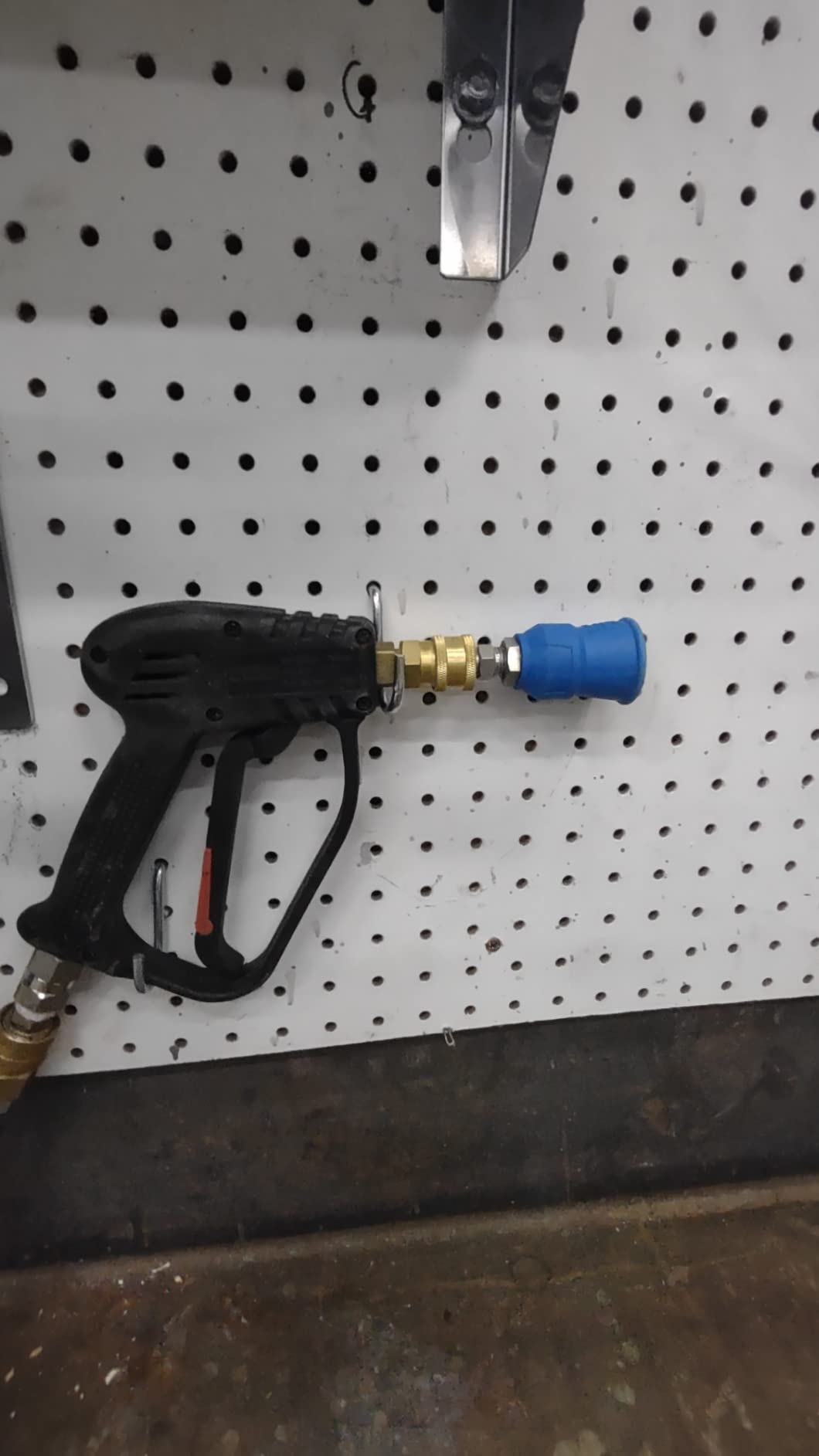 8/mo Finance McKillans Pressure Washer Gun with Swivel and 3/8" Male