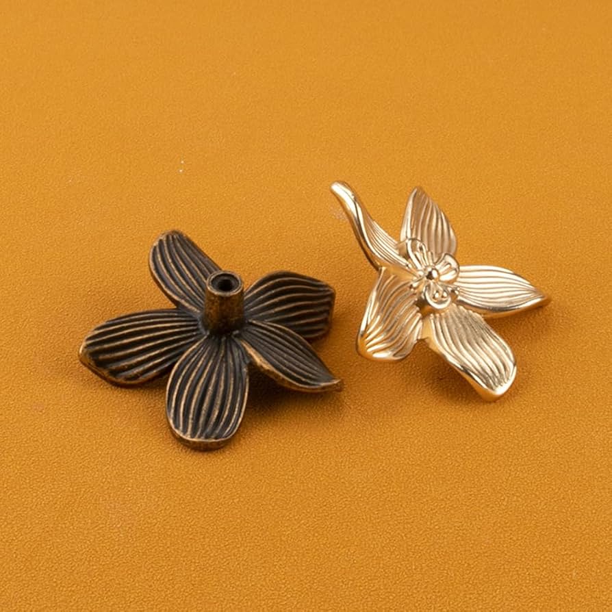 DAPANIY Petal Knobs Brushed Gold Cabinet Knobs, Dresser