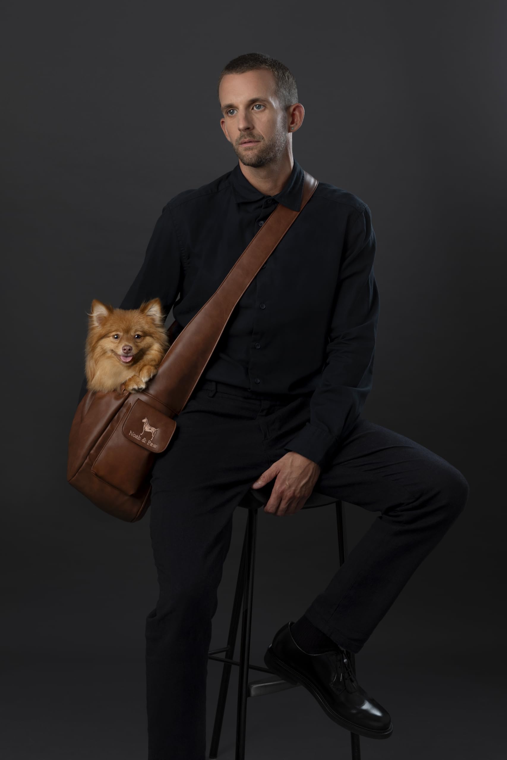 Noah & Paw Hundetragetasche für Kleine Hunde bis 10kg, Hundetasche mit Verstellbarem Schultergurt, und Weichem Fell, Doppelte Sicherheitsfunktion, Haustiere Tragetasche aus Veganes Leder