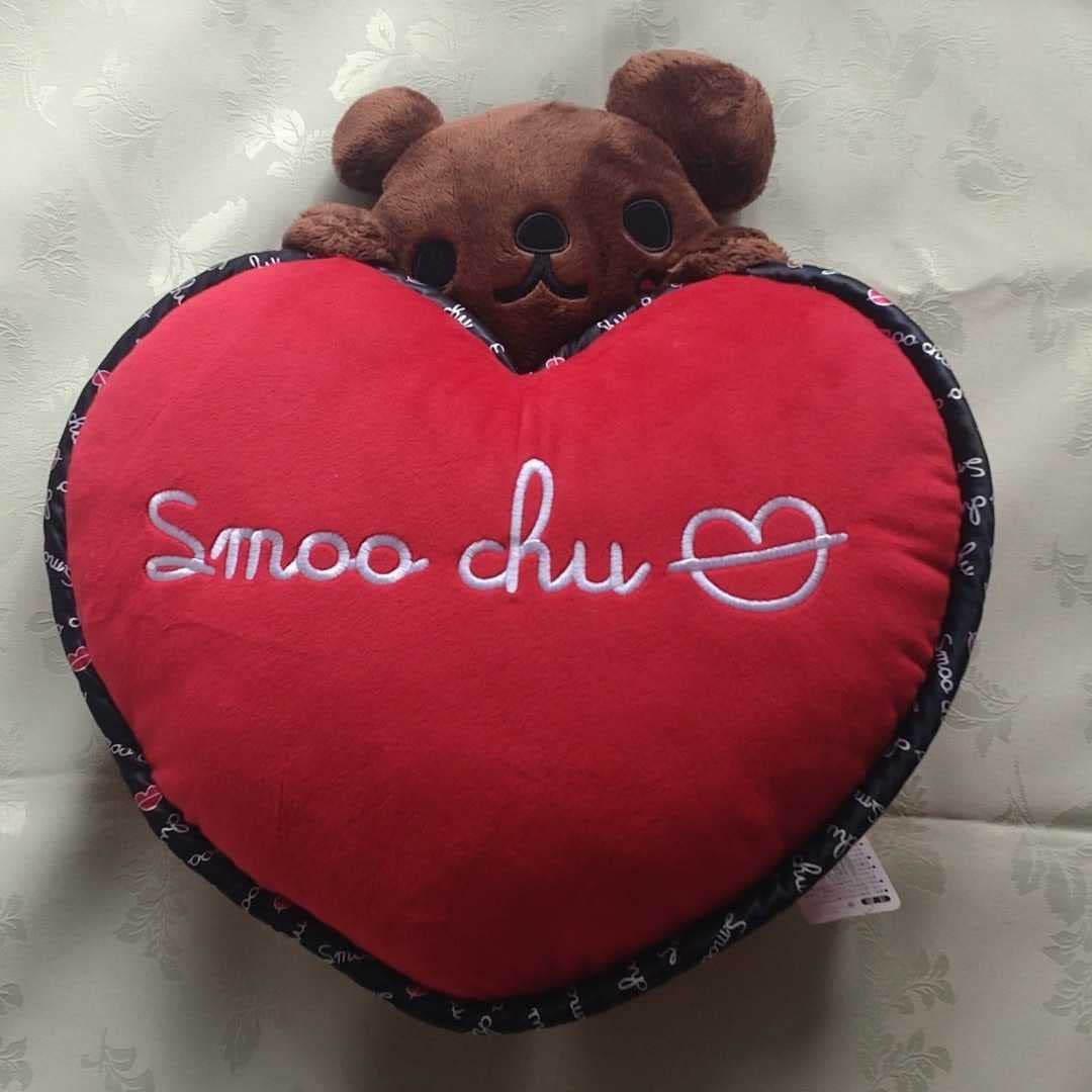 ハローキティ スムーチュ　ぬいぐるみ USJ　大きい　特大　smoo chu Amazon.co.jp: USJ× Smoo chu スムーチュ クッション ぬいぐるみ USJ