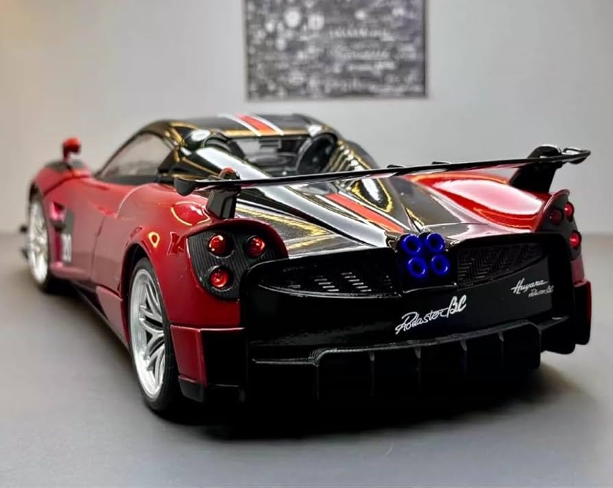 パガーニ ウワイラレッド ミニカー ゴールドホイール パガーニ ウワイラレッド ミニカー ゴールドホイール Pagani
