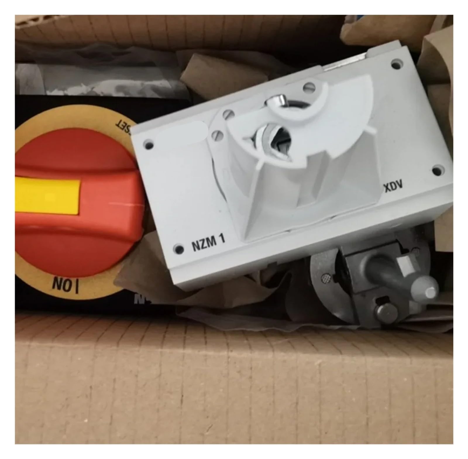 CJKXPZMH NZM1-XTVDVR Circuit Breaker Door Linkage Operating Handle