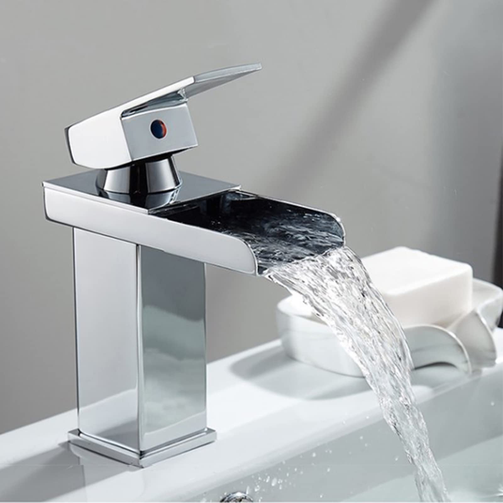 Mitigeur eau chaude et froide pour lavabo et vasque haute de salle de bain