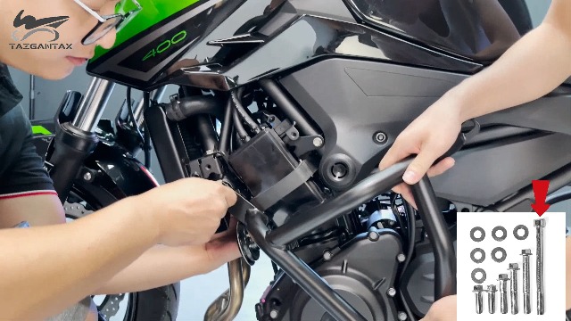 Amazon | バイク用クラッシュバー エンジンガード カワサキ Z500