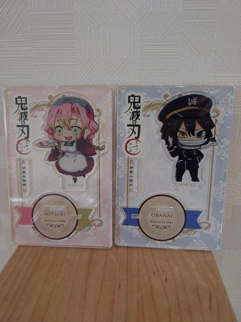 Amazon.co.jp: 甘露寺蜜璃伊黒小芭内 アクリルスタンドフィギュア 鬼滅 