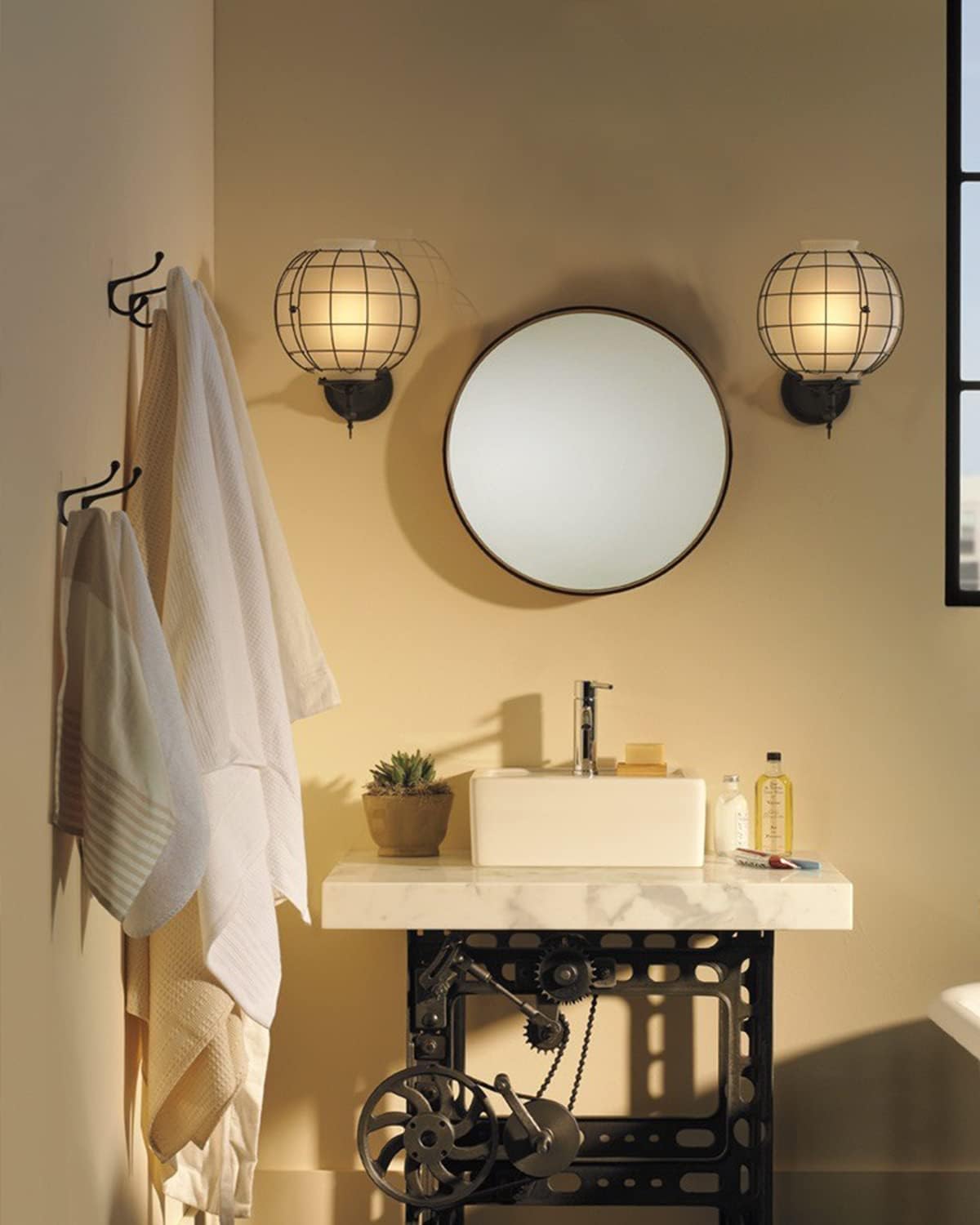 G-LEAF 24 inch Round Mirror, Black Metal Frame Wall Mounted Large Circle Mirror for Washing Room, Living Room, Home Decoration