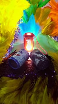 Bluetooth Speaker With Super Powerful Flashlight, Which Can Also Be Cabineted With Heartz Solar Energy, With Flash Memory And Memory Card Support, Can Be Charged. Speaker Bass Sound Is Very Good (red)