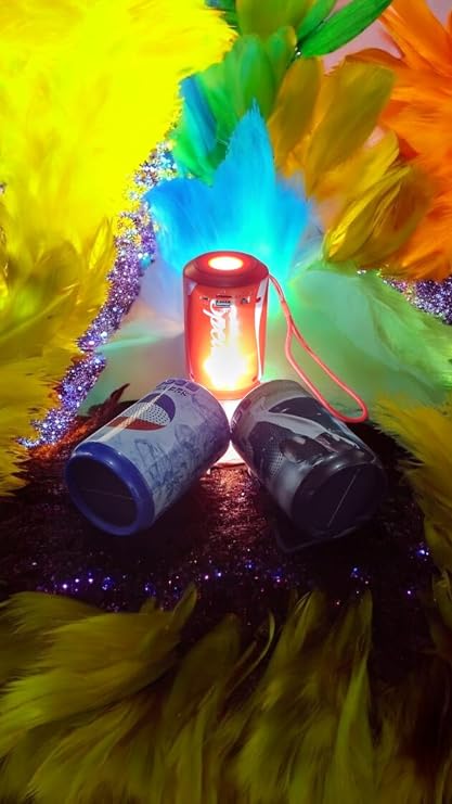 Bluetooth Speaker With Super Powerful Flashlight, Which Can Also Be Cabineted With Heartz Solar Energy, With Flash Memory And Memory Card Support, Can Be Charged. Speaker Bass Sound Is Very Good (red)
