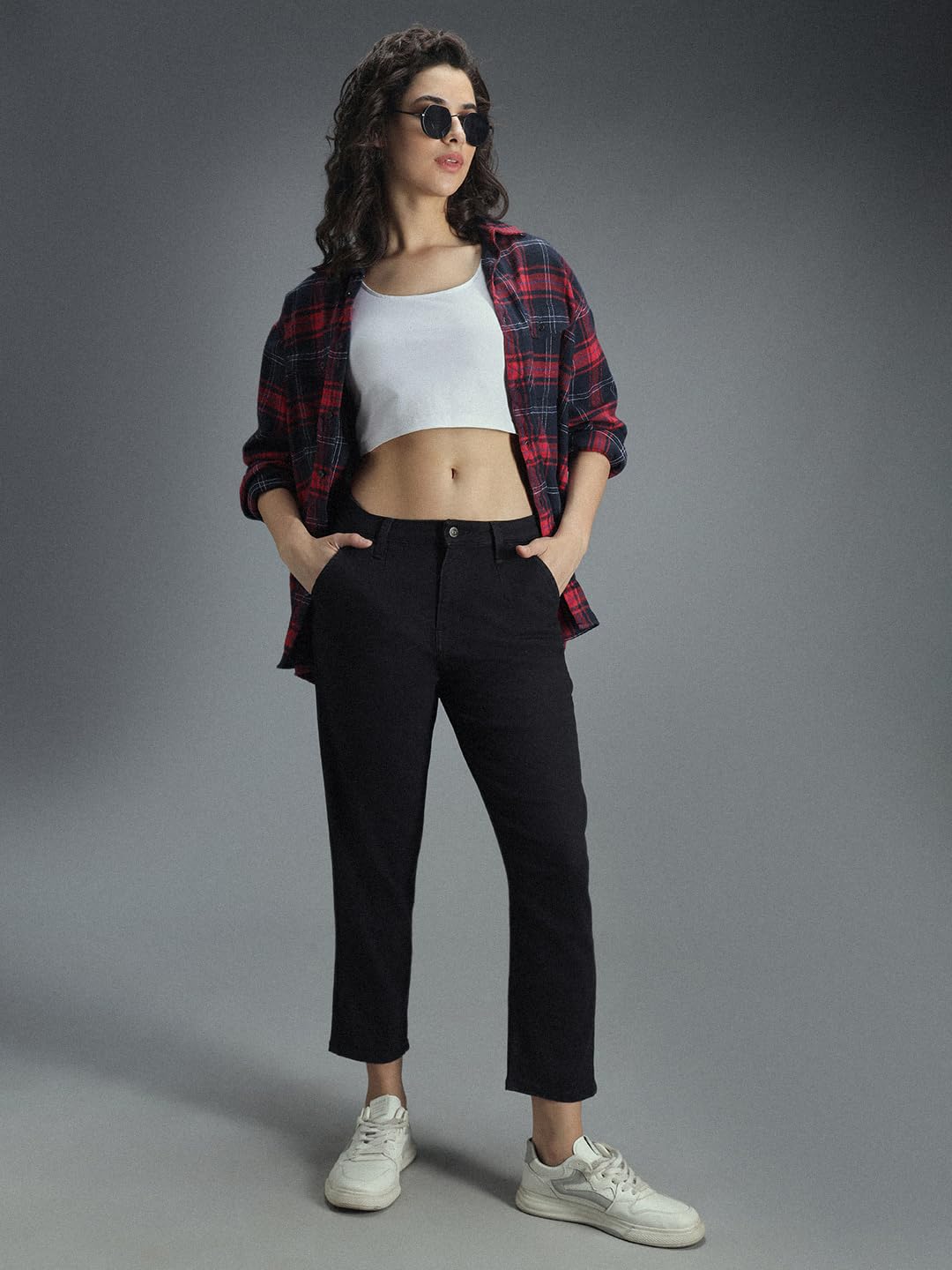 HIGH Star damskie czarne dżinsy Mom Fit Stretch