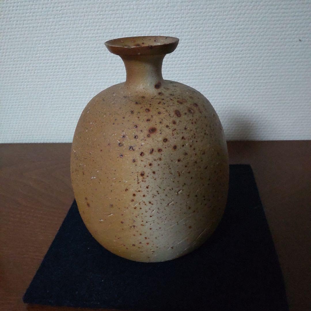 希少作★小山日出男★伊部手（黒）茶碗★黄胡麻 希少作☆小山日出男☆黒備前窯変粗土茶碗☆手び練り☆胡麻