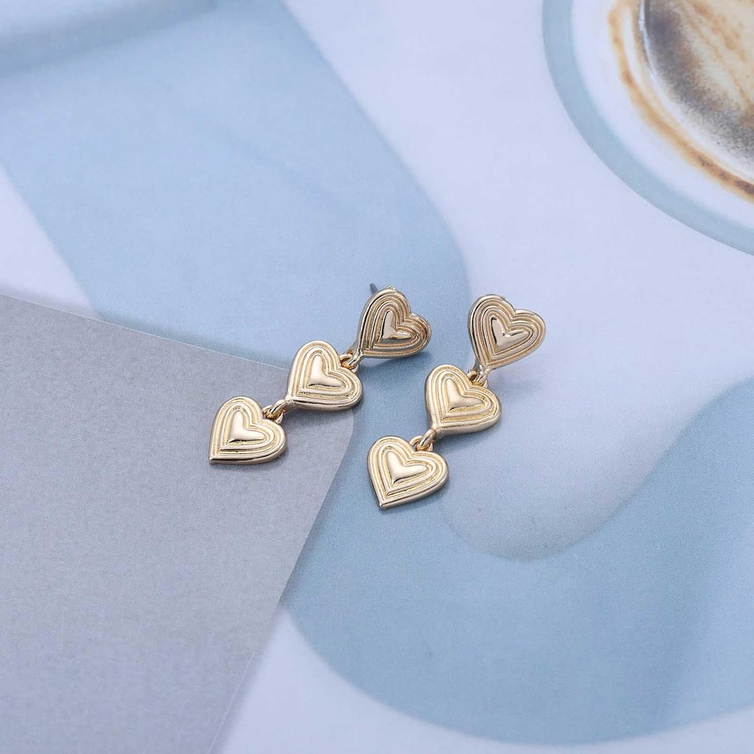 Vintage Metal Heart Dangle Drop Earrings Gold Triple Heart Dangle Earrings Metal Heart Earrings Long Heart Shaped Earrings Triple Heart Love Earrings Jewelry for Women - Image 7