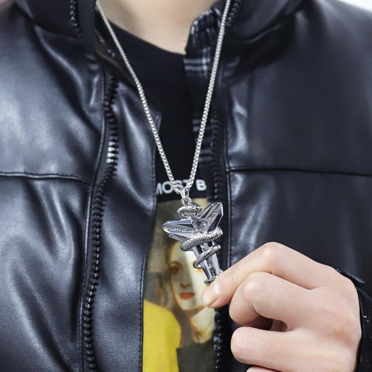 Basketball Fan Memorial Collar Colgante Viper Mamba Cross Collar Boys and Girls Jewelry Trendy Matching