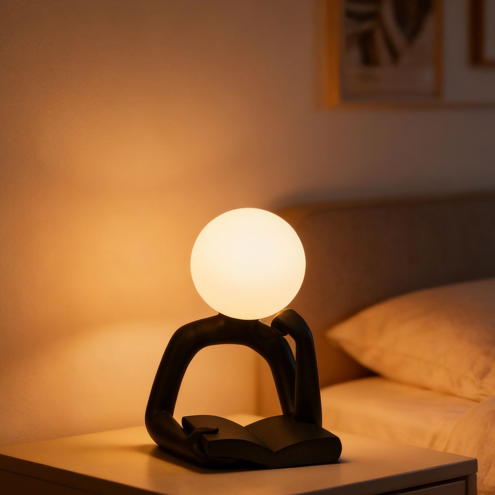 Lampada da scrivania con scultura in resina Lampada da scrivania piccola da lettura Luci notturne Scultura artistica per amanti dei libri e lettori Luci notturne da tavolo piccola da lettura