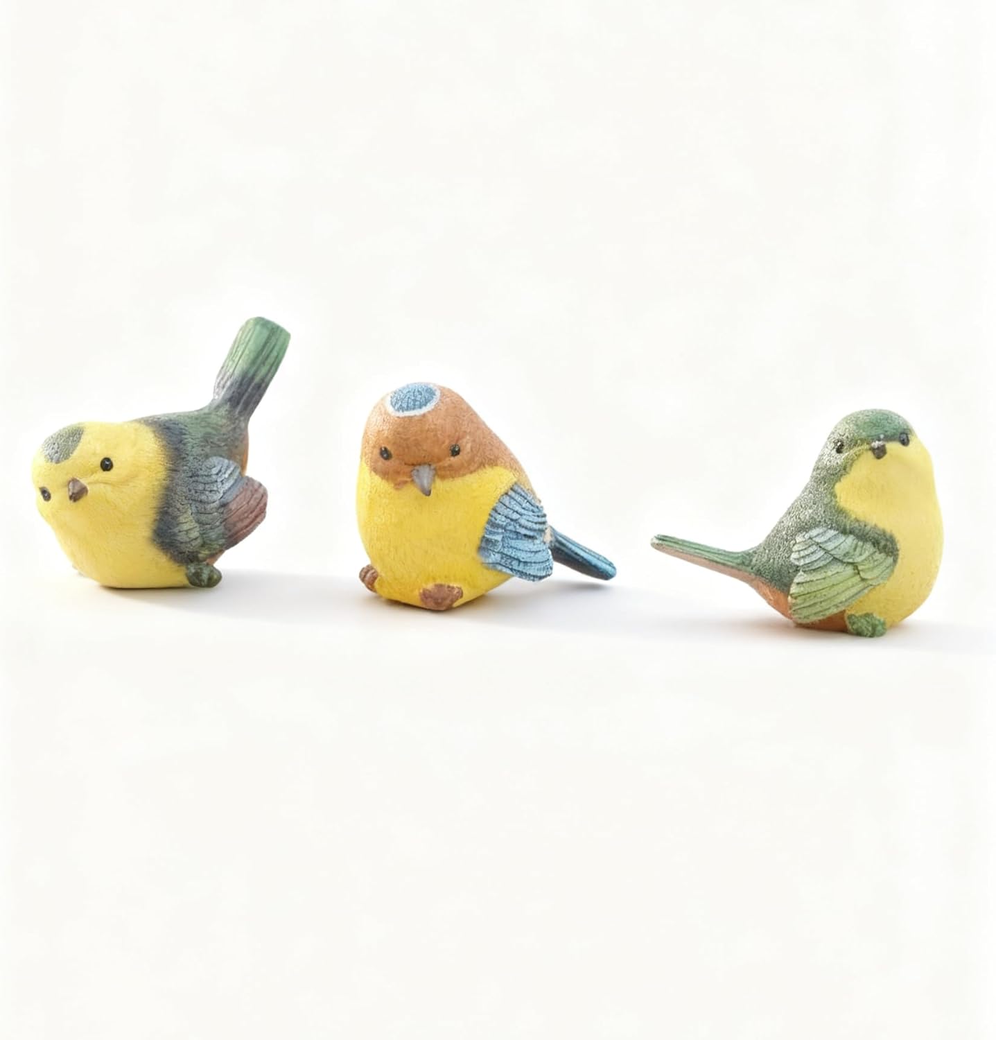 Resin Bird Figurines Set of 3, 3.2" H Realistic Mini Bird Statues for Garden Decor Outdoor Yard Art Indoor Tabletop Ornament Cute Animal Sculptures Gifts for Bird Lovers Nature Enthusiasts (Medium)