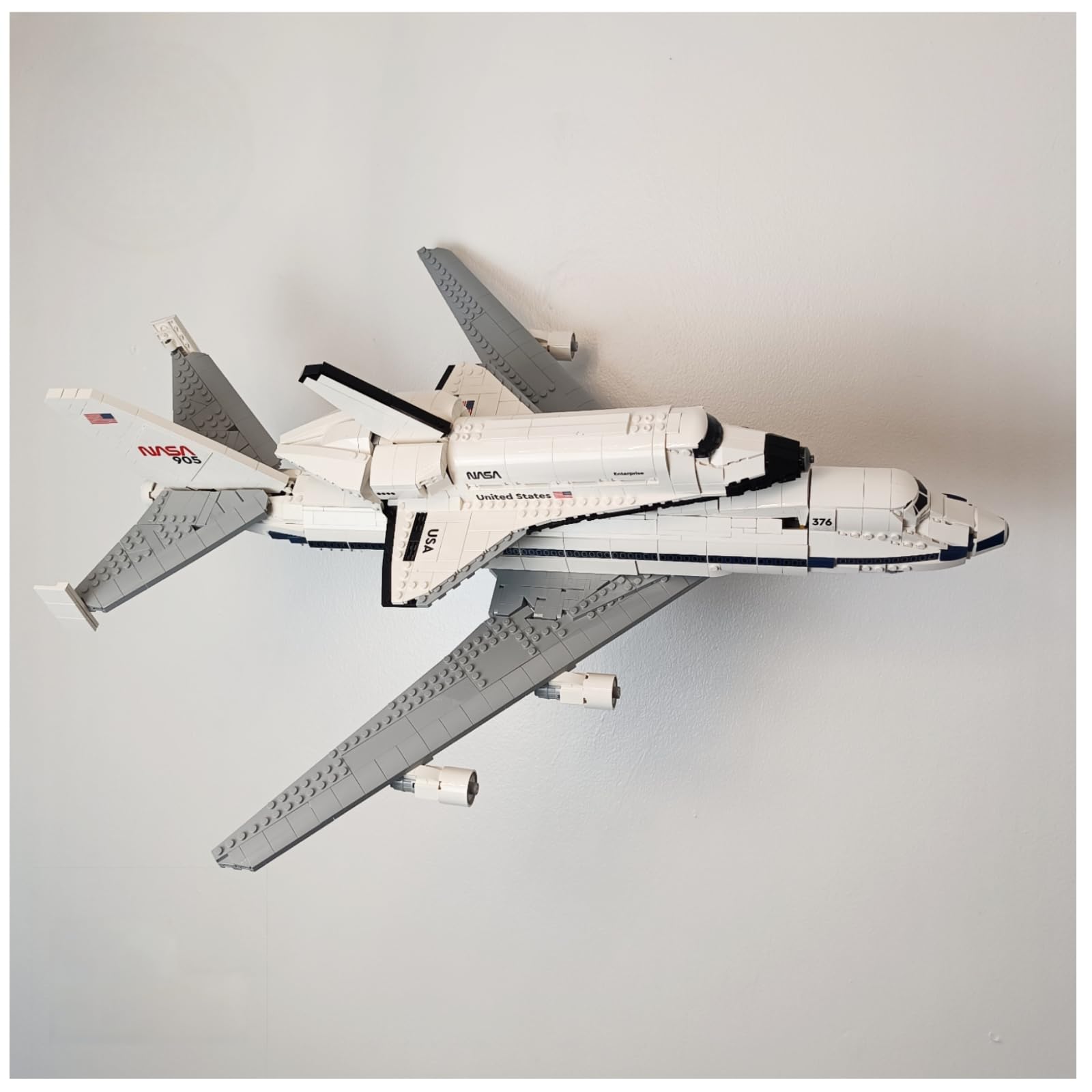 Horizontal Wall mount compatible with Lego icons Shuttle Carrier 10360, 95mm (W) x 220mm (L) x 60mm (H)