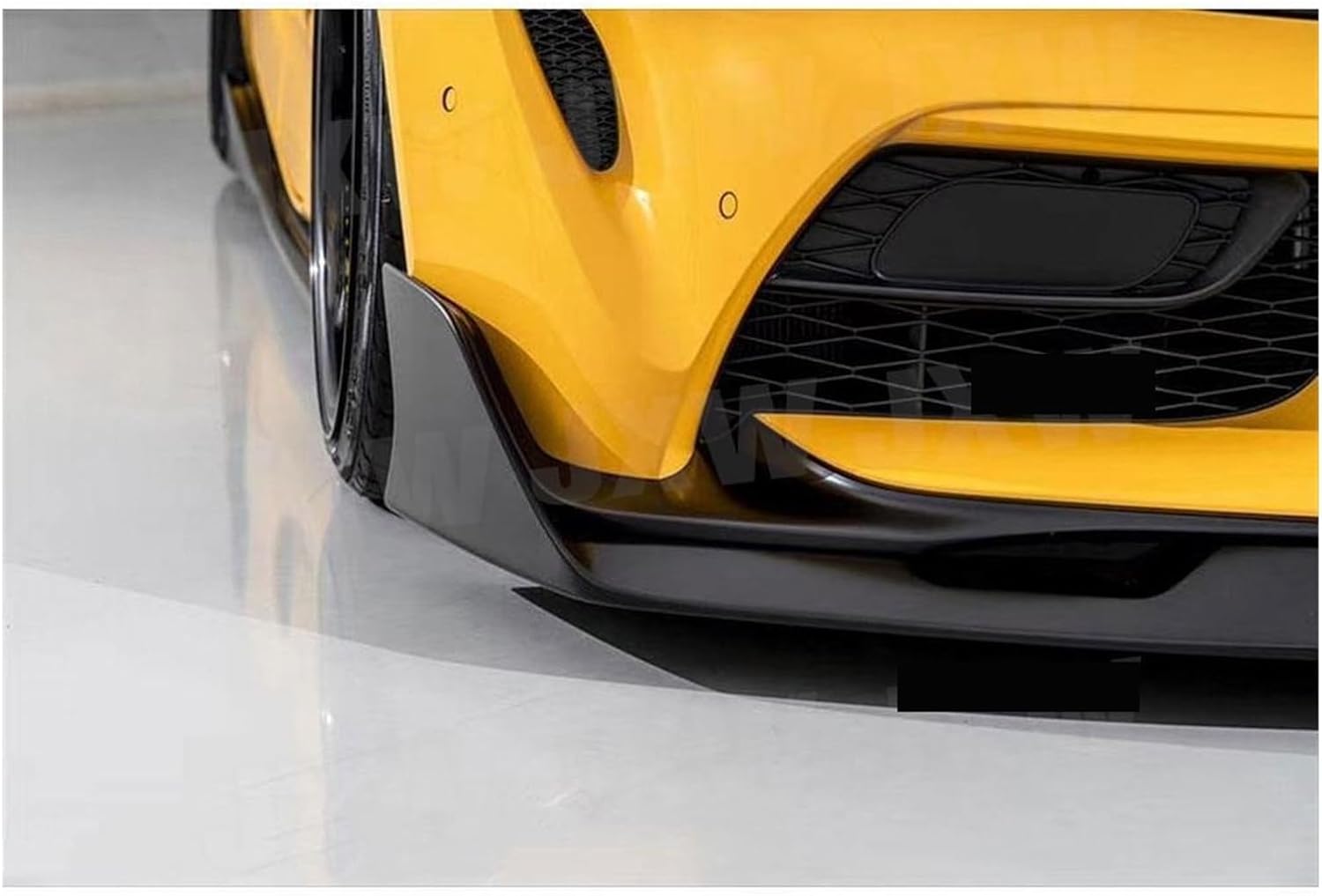 たす カーボンファイバーフロントバンパーリップカースタイリング、トヨタ