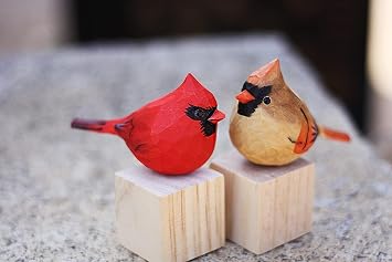 Hand Carved Wooden Northern Cardinal Bird Figurines Wooden Bird Statues for Home Decor Bird Ornaments for Shelf Decor Male and Female Cardinal