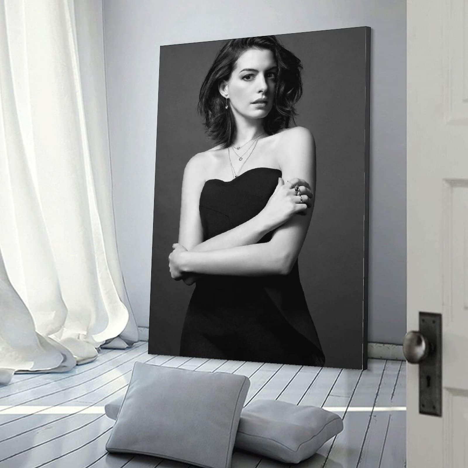 Amazon.co.jp: アン・ハサウェイのポスター写真アン・ハサウェイ