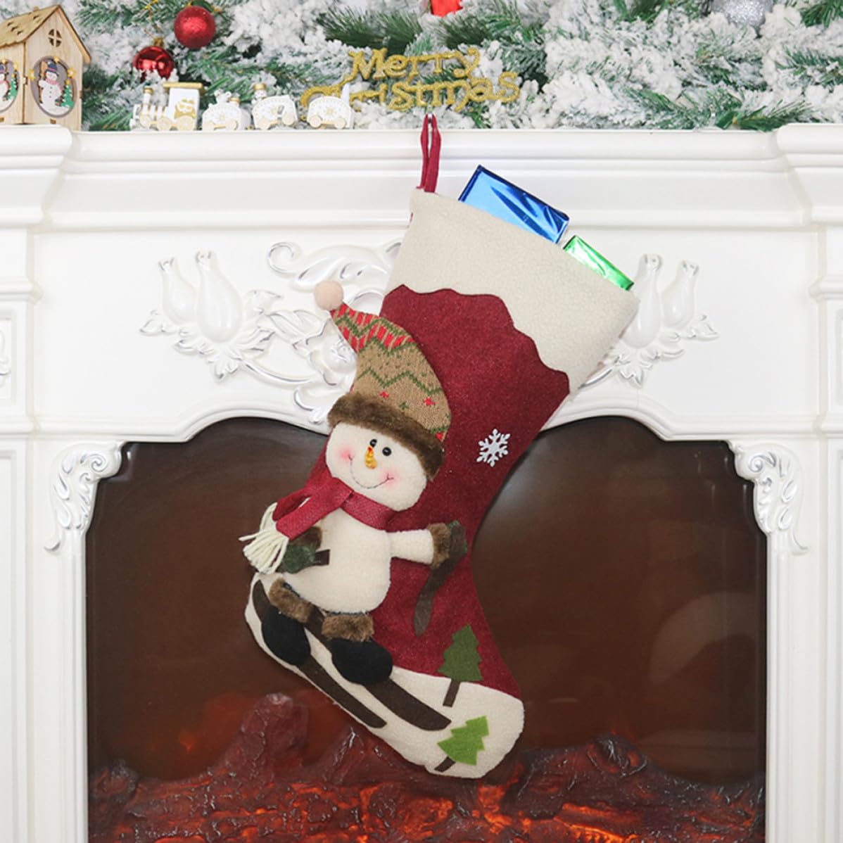 Uonlytech 3 Medias Navideñas Decorativas para Árbol de Navidad Diseño de Santa Claus, Muñeco de Nieve y Alce, Hechas de Tela No Tejida y Felpa para Llenar Dulces Estilo Varios Estilos