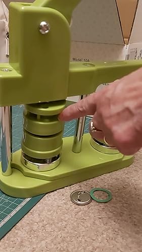 MagBadge Bottle - button met pin en flesopener - Flesopeners bedrukken