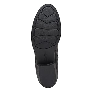 Clarks Women's Charlten Grace Boots