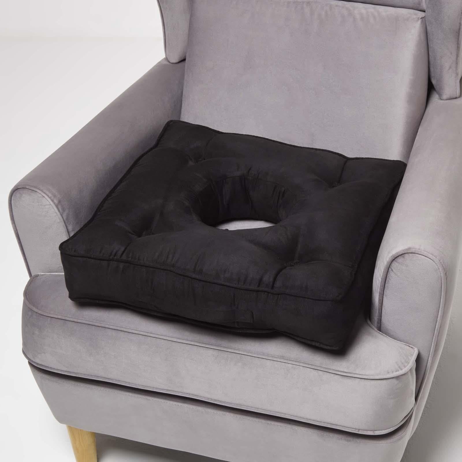 HOMESCAPES Ultimate Comfort Coccyx Cushion for Tailbone Pain Relief - Handmade Donut Pillow with Firm Support, Sciatica Relief, Hemorrhoid Cushion - Black Faux Suede Armchair Booster Cushion