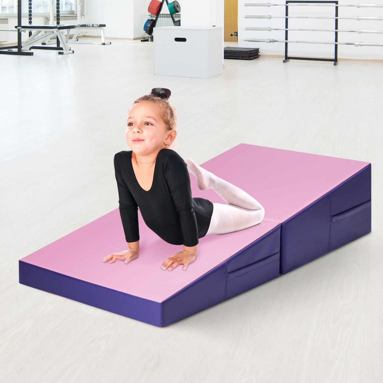 COSTWAY Ukośna mata gimnastyczna, miękka mata podłogowa w kształcie klina, składana, 2 w 1, z uchwytem do noszenia, mata sportowa, mata fitness dla dzieci, do domu, na siłownię, 150 x 75 x 36 cm