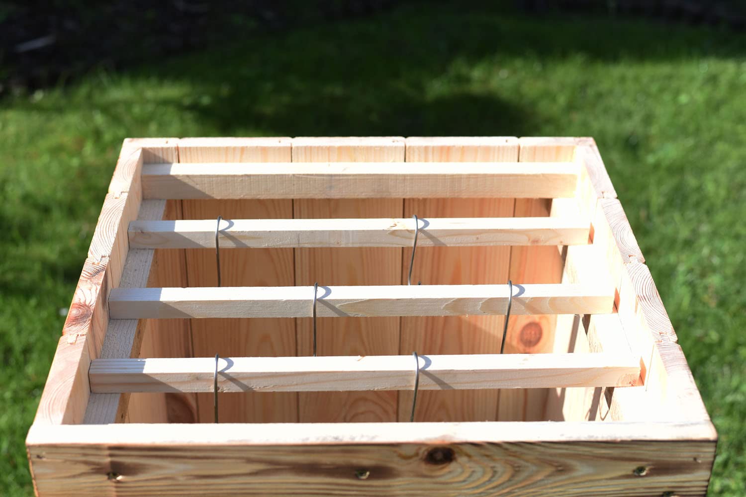 ADGO Smokerhouse Modulare 2 x 50 cm, Affumicatoio in Legno di Abete Rosso, Affumicatura da Giardino, Tradizionale, Stufa non Impregnata, Grande Focolare