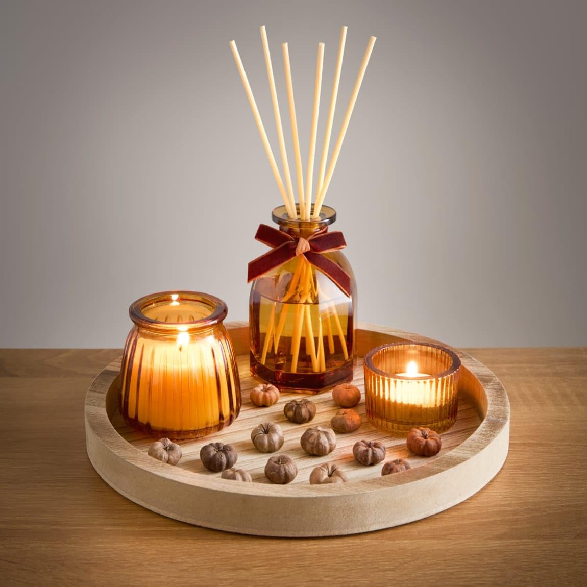 Harvest Candle & Mini Pumpkin Decorative Set – Autumn Table Centrepiece, Seasonal Home Décor, Cosy Fall Display, Mantel & Shelf Decoration, Gift Idea-A85