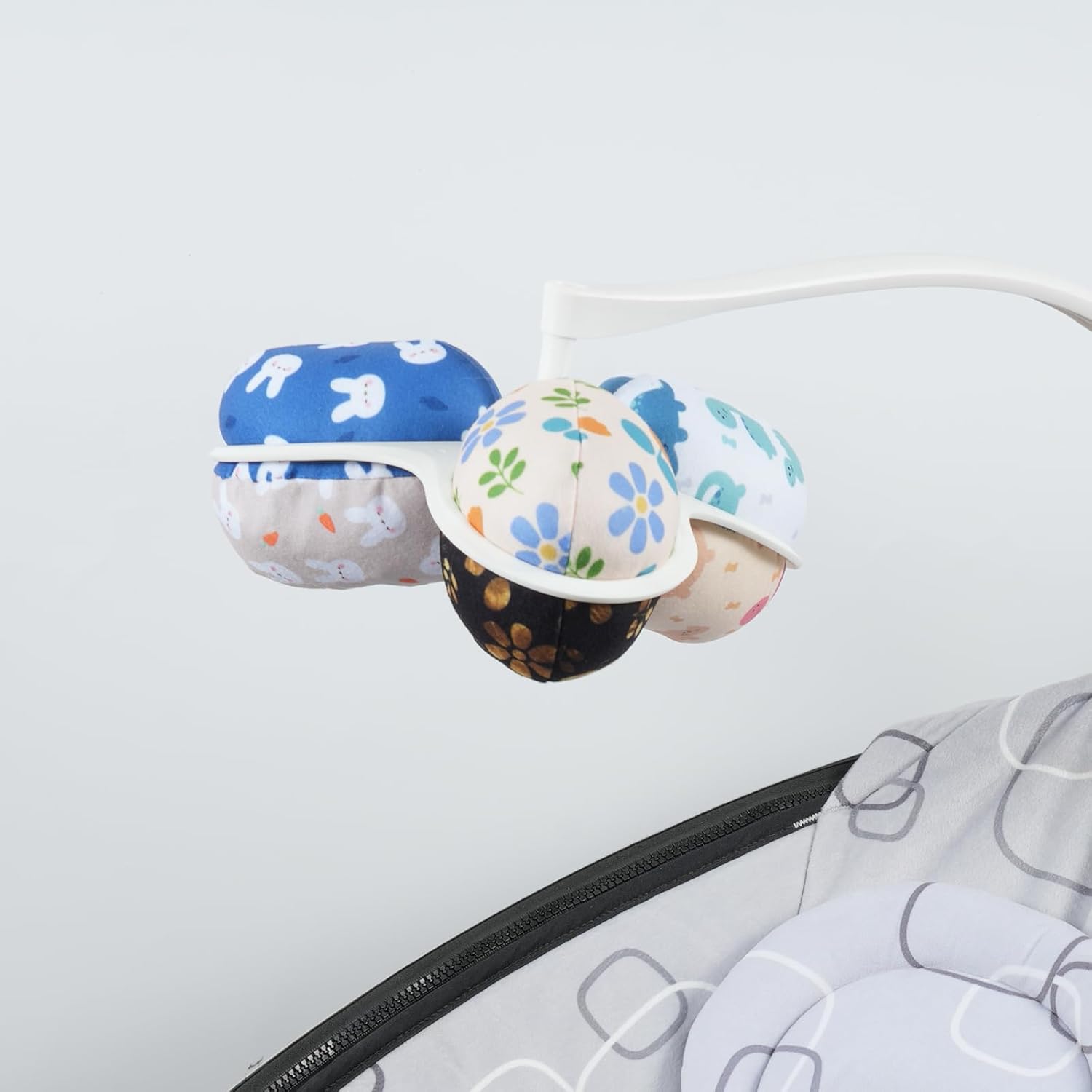 Replacement Balls for Mamaroo, Reversible Swing Accessories Balls in Variety of Designs and Colours, Compatible with Mamaroo and RockaRoo 1048