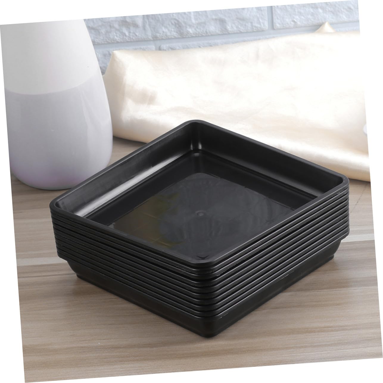 VILLCASE 15 Piezas Platillos para Macetas Cuadrados Bandejas de Plástico Resistentes para Plantas de Interior y Exterior Bandejas de Drenaje para Tiestos Protección contra Fugas Color