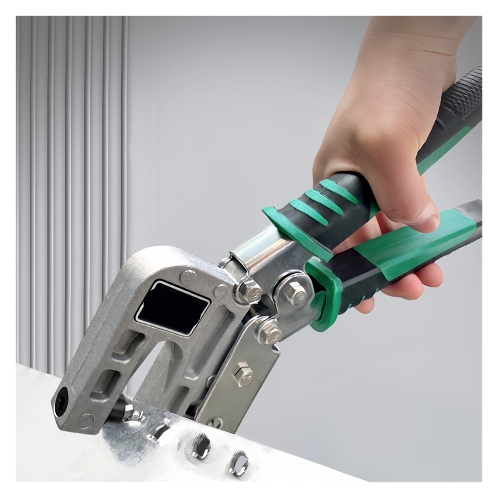 Pince à quille acier léger et machine à cintrer pour plafond