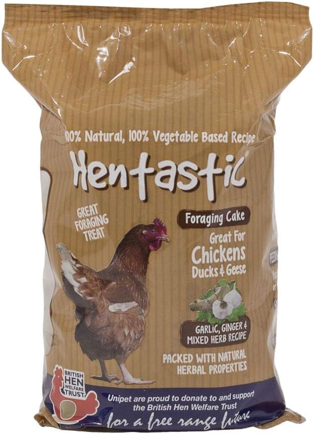 Unipet 171977/3076 Hentastic Foraging Cake - Garlic, Ginger and Herbal Mix - 350 g
