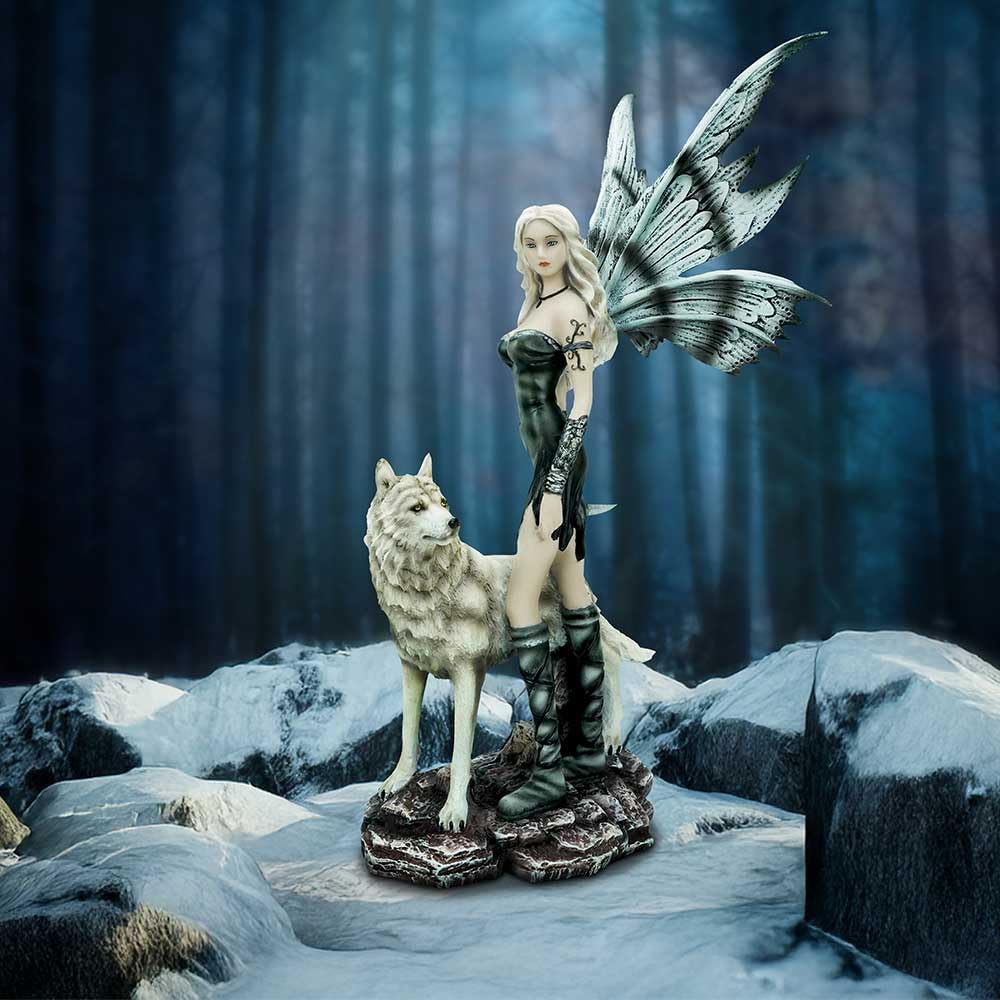 Nemesis Now Statua di fata gotica fantasy con lupo bianco, statuetta in resina dipinta a mano per collezionisti, regali e decorazioni per la casa - Esarosa 21,6 cm