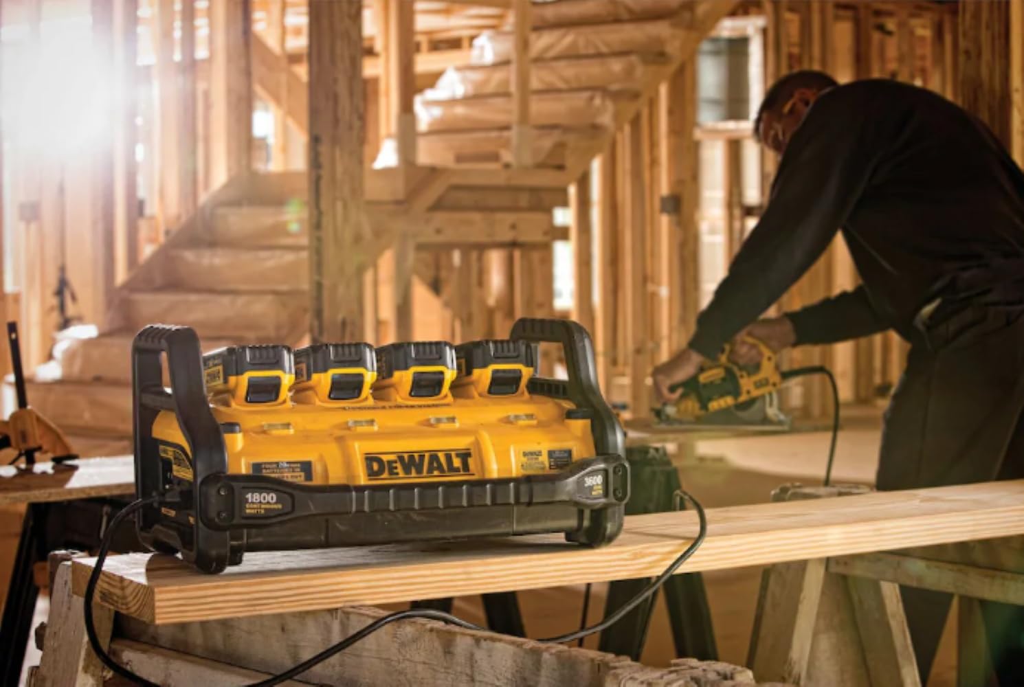 DEWALT DCB1800B FLEXVOLT Portable Power Station Tool Only product thumbnail 5