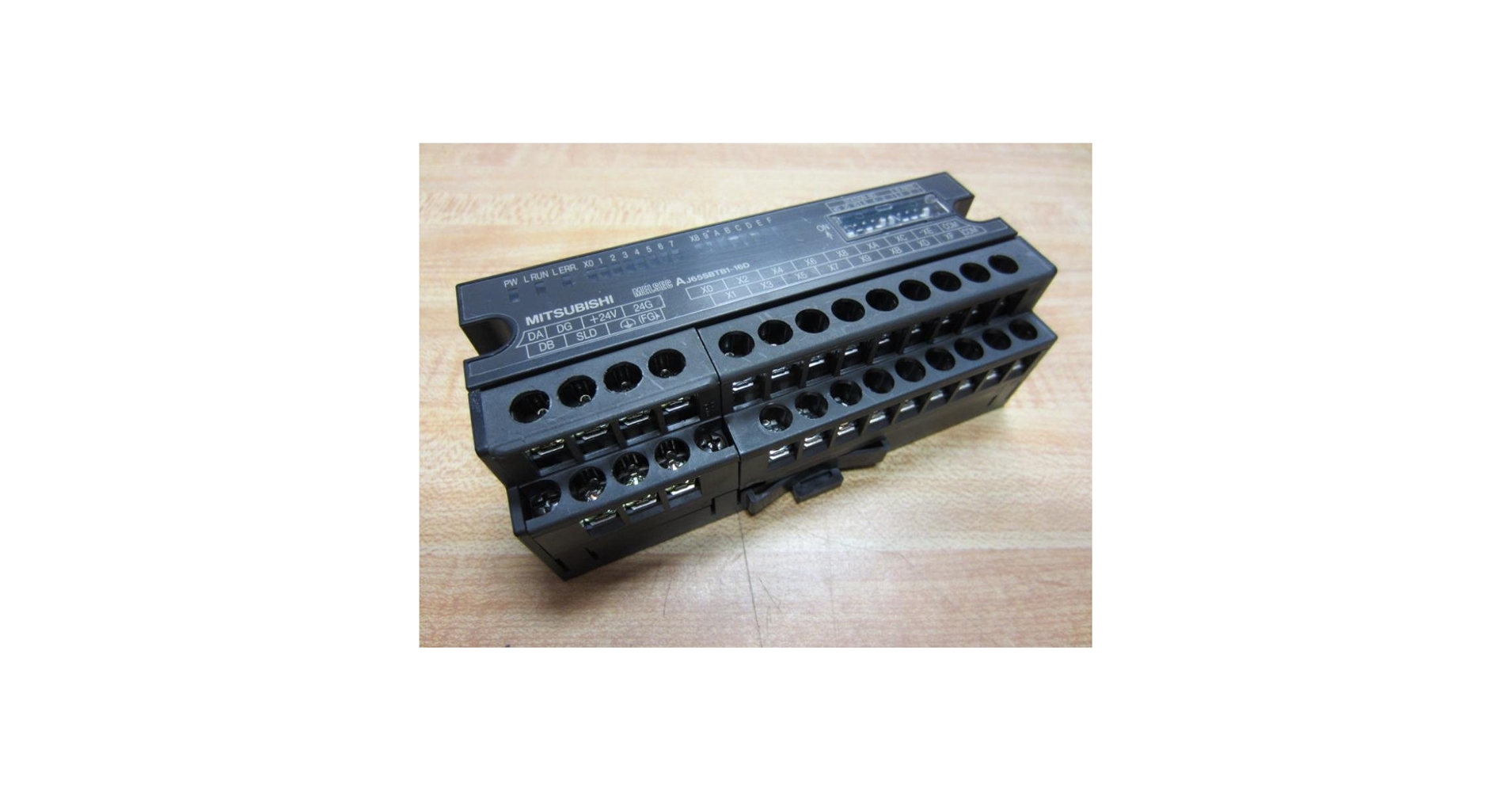 【AJ65BT-64RD4 インボイス 明日着】 16時まで当日発送 三菱電機 AJ65BT-64RD4 インボイス 明日着】 16時まで当日発送 三菱電機