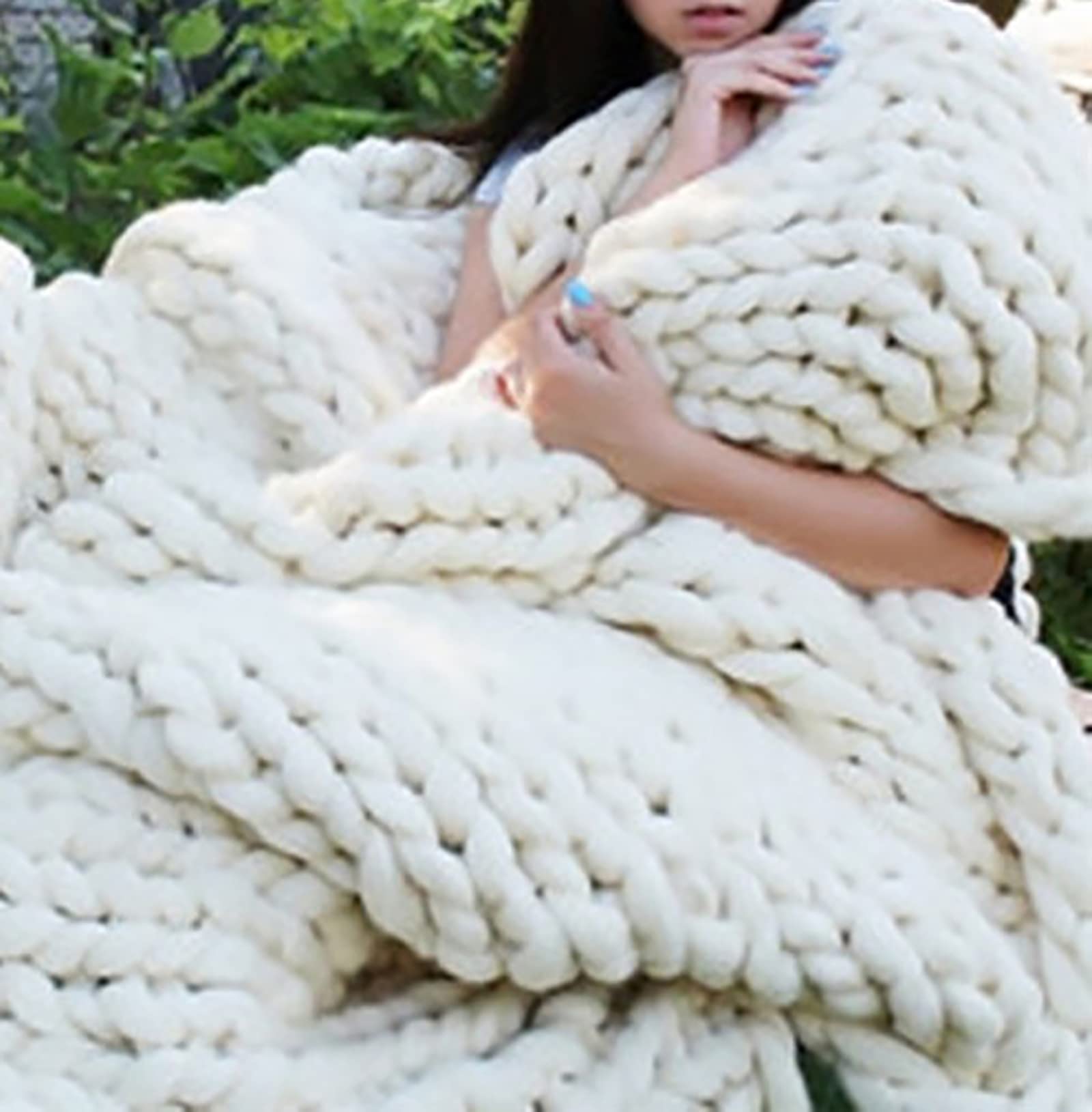ISZI Chunky Knit Blanket Throw Cotton Throw Blanket 100% Handmade Warm & Cozy Blanket Couch Hand Knit Couch Throw Blanket Bed Home Decor Soft Breathable Fleece Throws,White,50x50cm(20x20inch)