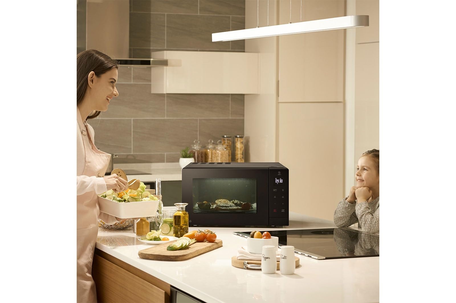LG MH7032JAS Microondas Con Grill 30L 900W Negro