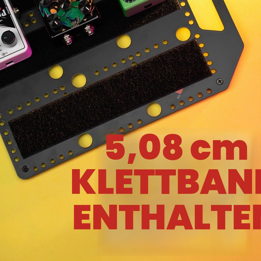 Gator Cases Kompaktes Pedalboard aus Metall – 26 x 27,3 cm Fläche – Für bis zu 6 Standard- oder 8 Mini-Pedale – Passend für Gator Gigbags – Inkl. Klettband (PB-POCKETBOARD), Schwarz