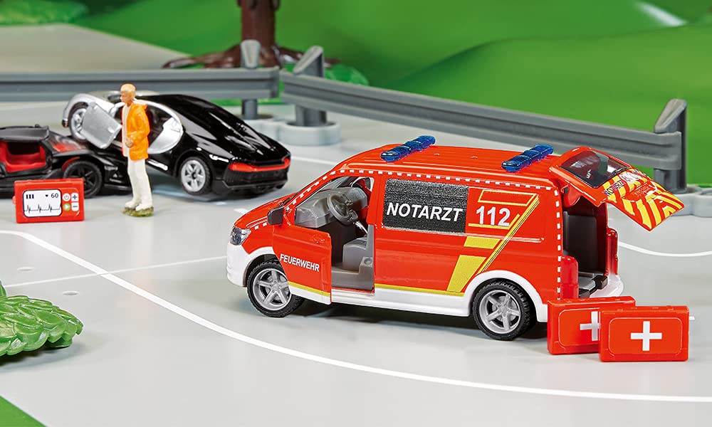 Siku 2116, VW T6 Ambulancia de Emergencia, Metal/plástico, 1:50, Rojo/Blanco, Ruedas Intercambiables, Puerta del Conductor y del acompañante y portón de atrás abribles, Incl. Accesorios