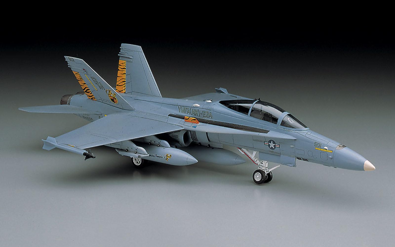 戦闘機プラモデル完成品1/72ハセガワF-18ホーネット Amazon | ハセガワ(Hasegawa) 1/72 アメリカ F/A-18F スーパー
