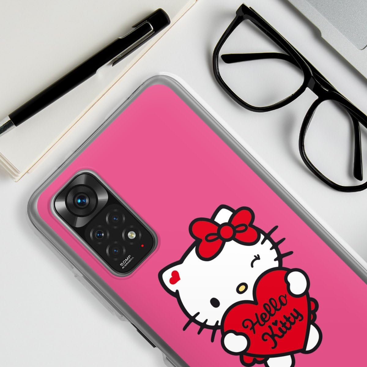 Questa custodia trasparente per telefono è compatibile con una vasta