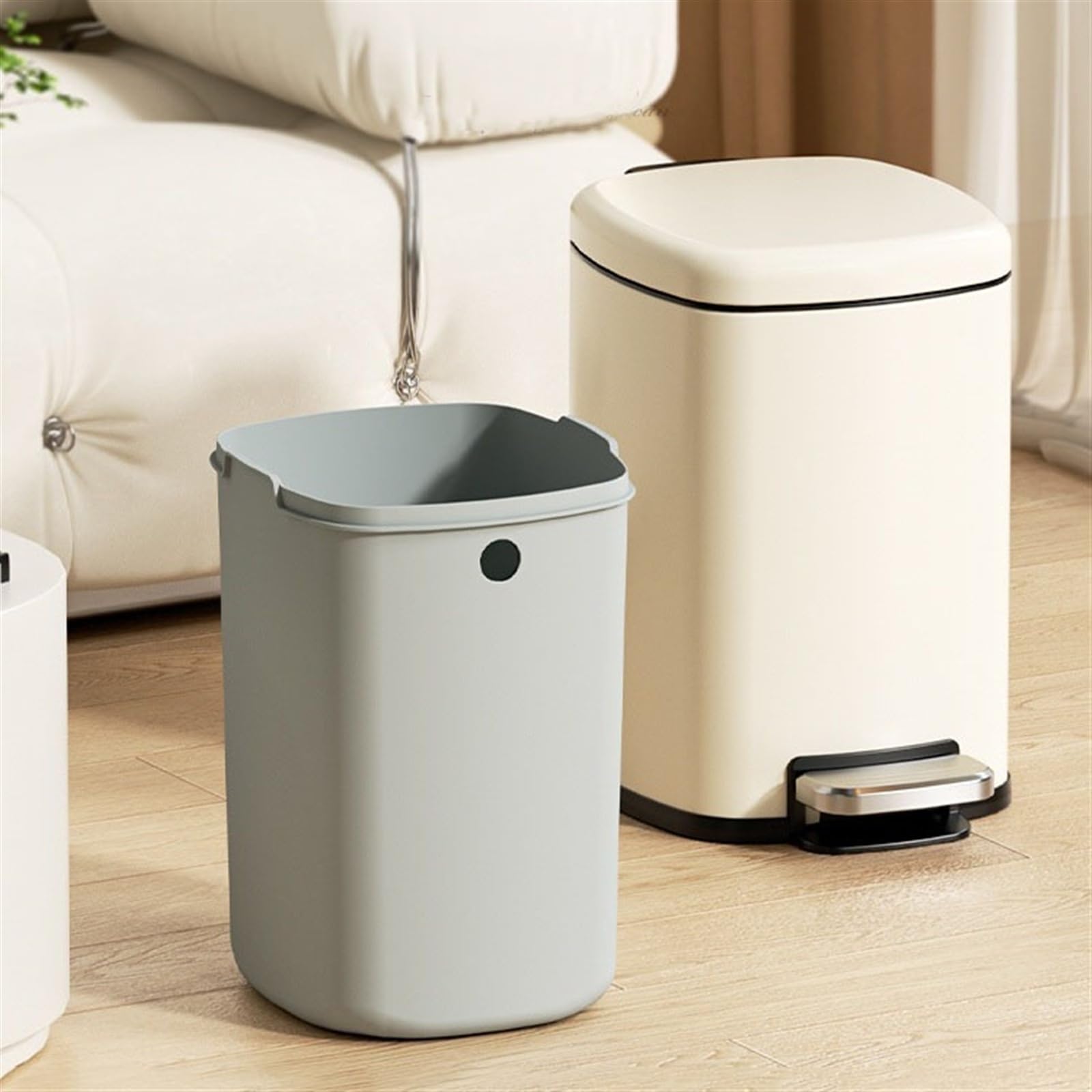 Runder Mülleimer aus Metall mit Fußpedal, Tritt-Mülleimer aus Edelstahl, herausnehmbarem Inneneimer und Griff for Wohnzimmer, Schlafzimmer, Badezimmer(White,15L)