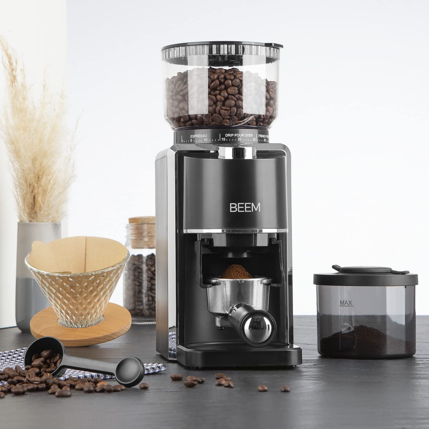 BEEM GRIND-PERFECT Elektryczny młynek do kawy, 250 g, 35-stopniowa regulacja stopnia mielenia, mielenie stożkowe, dozowanie regulowane pokrętłem (2-12 filiżanek), bezpośrednio w uchwycie sitowym o