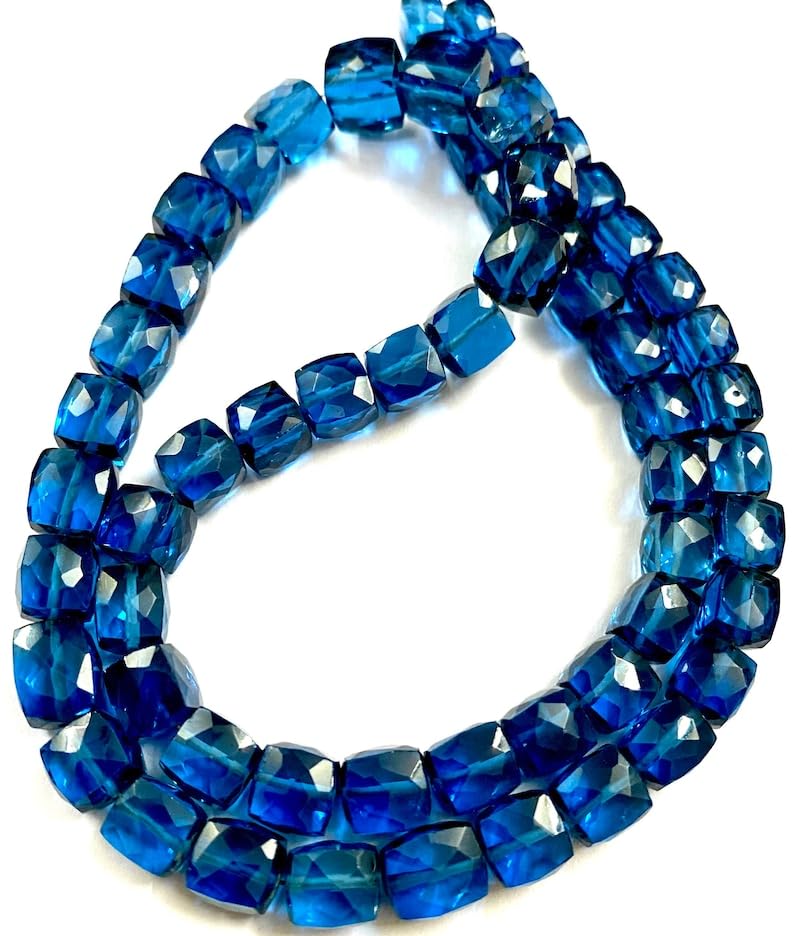 Perles à facettes naturelles bleu fluo d'exception pour création joaillerie
