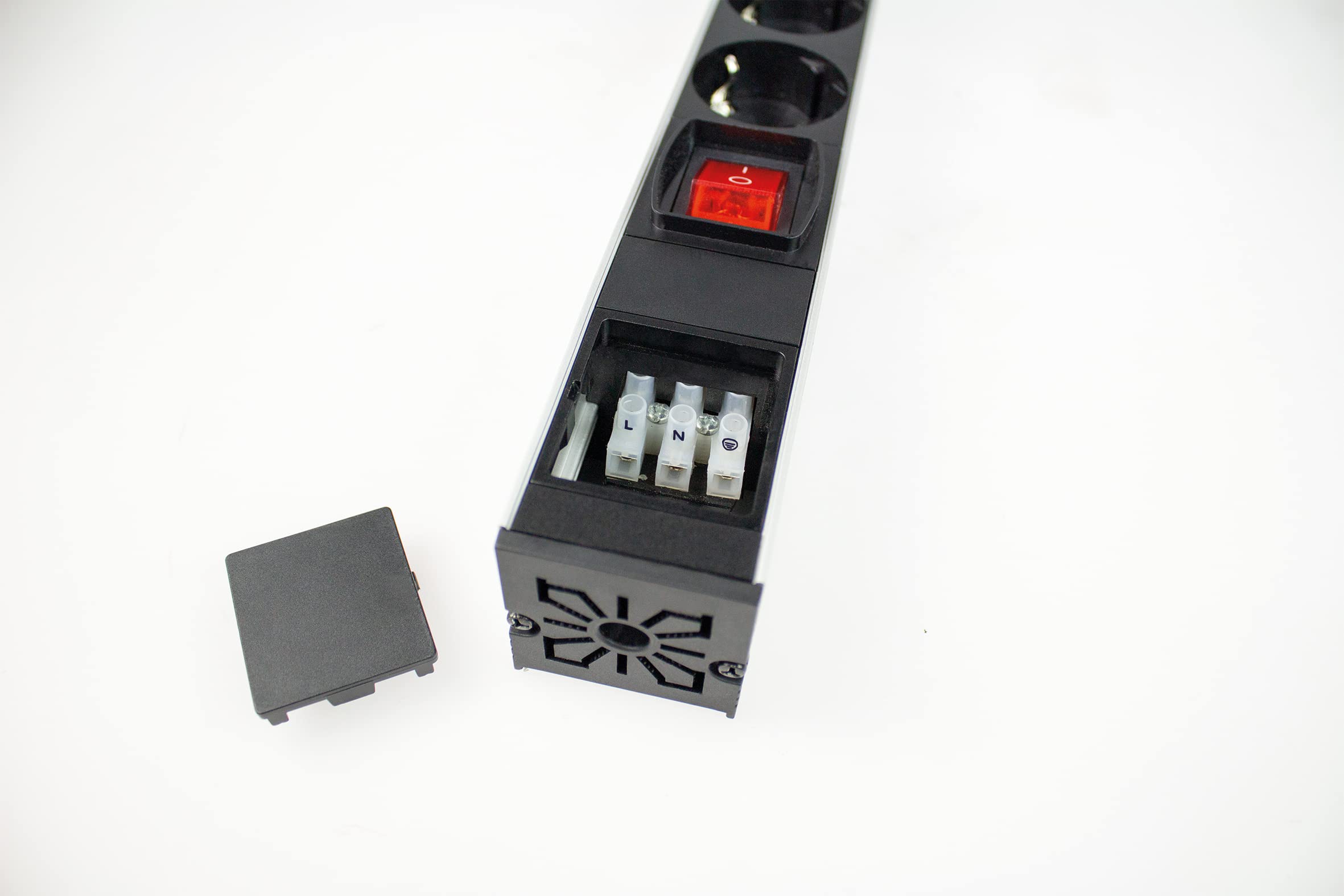 As - Schwabe 18195 Angled Power Strip 7-Way Black - 1U